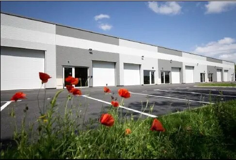 Local d'activités dans Moult-Chicheboville à vendre - Photo de l’immeuble – Image 3 sur 3