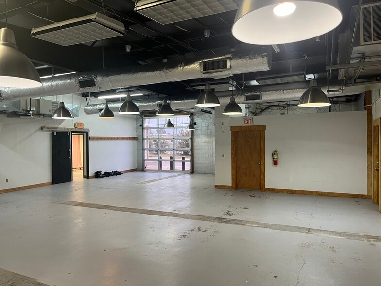 7301 N Classen Blvd, Oklahoma City, OK à vendre - Photo intérieure – Image 2 sur 6