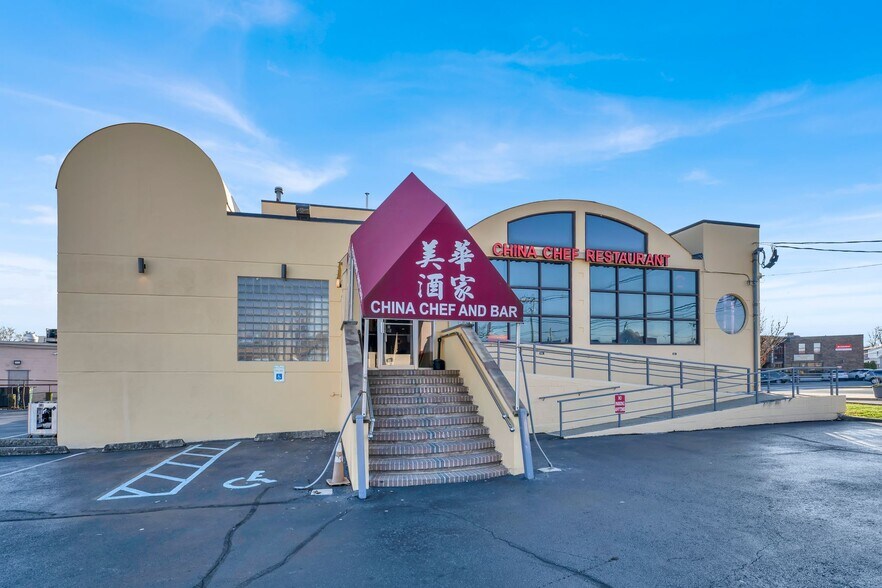 1322 Paterson Plank Rd, Secaucus, NJ à louer - Photo de l’immeuble – Image 1 sur 24