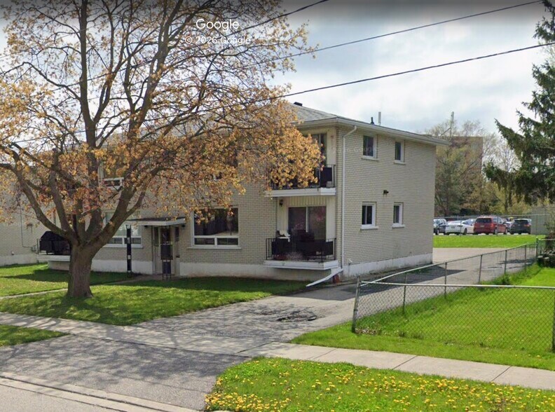 128 Ninth Av, Brantford, ON à vendre - Photo de l’immeuble – Image 2 sur 13