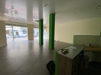 Plus de détails pour Local commercial à vendre