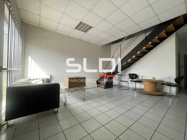 Plus de détails pour Bureau à louer