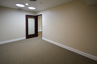 1500 Grant Ave, Novato, CA à louer Photo intérieure– Image 1 sur 11