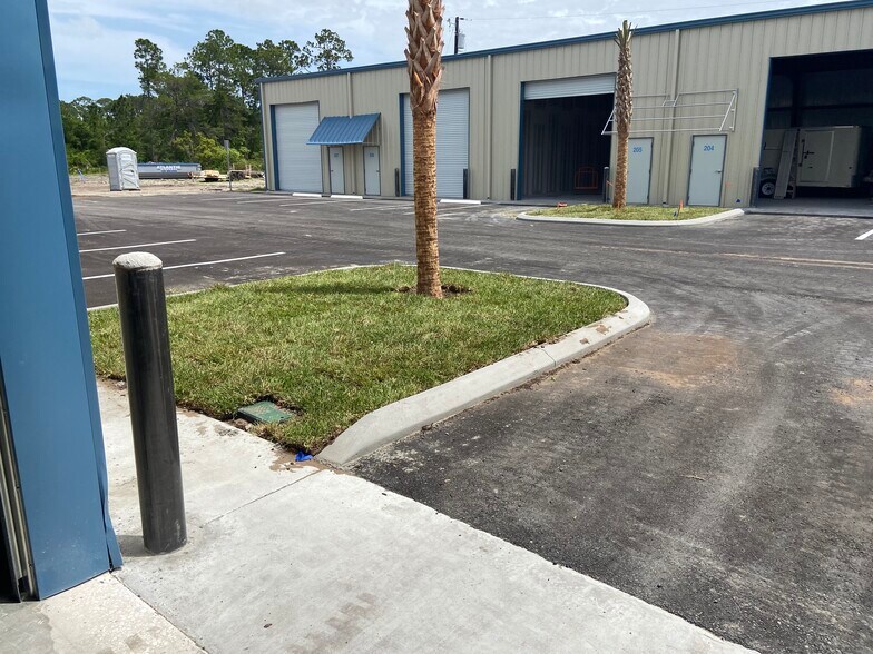 125 Dobbs Business Cir, Saint Augustine, FL à louer - Photo de l’immeuble – Image 3 sur 7