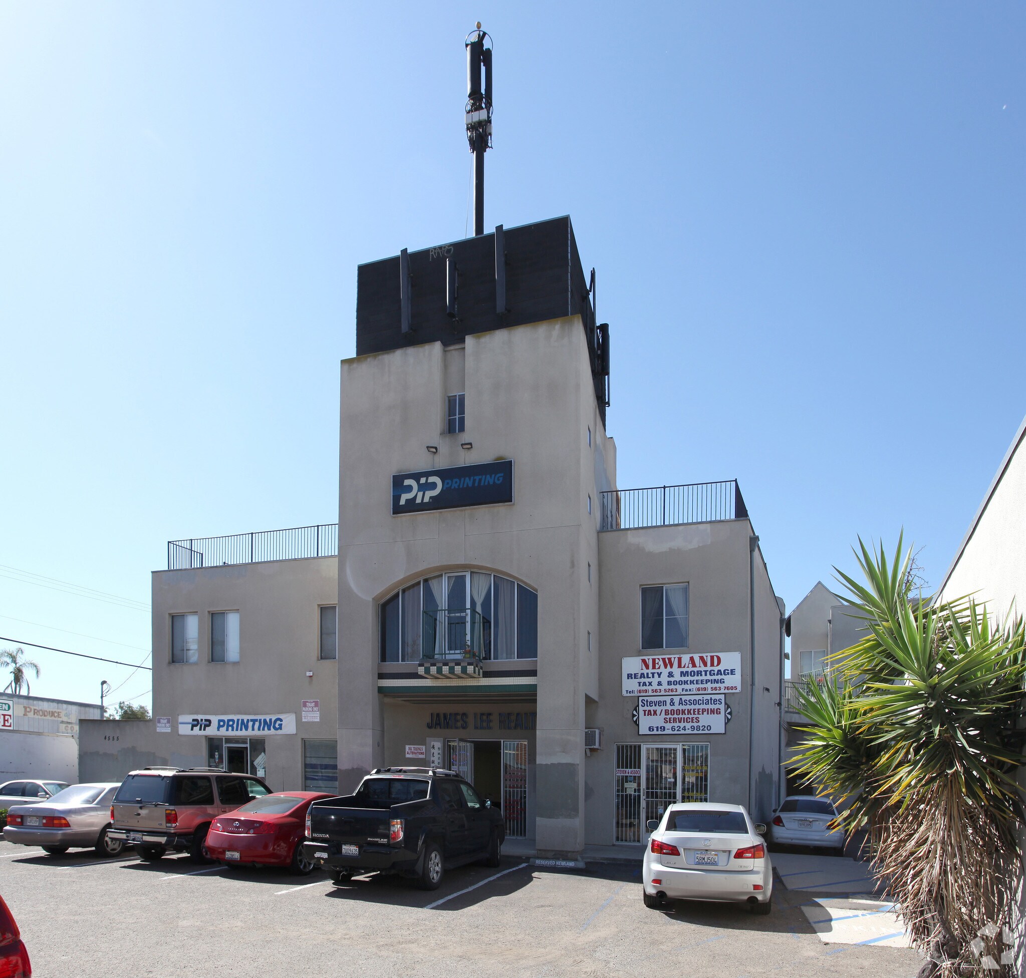 4555 El Cajon Blvd, San Diego, CA à louer Photo principale– Image 1 sur 5