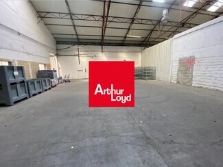 Plus de détails pour Industriel/Logistique à louer