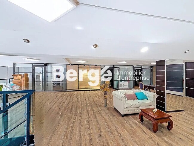 Plus de détails pour Local commercial à louer