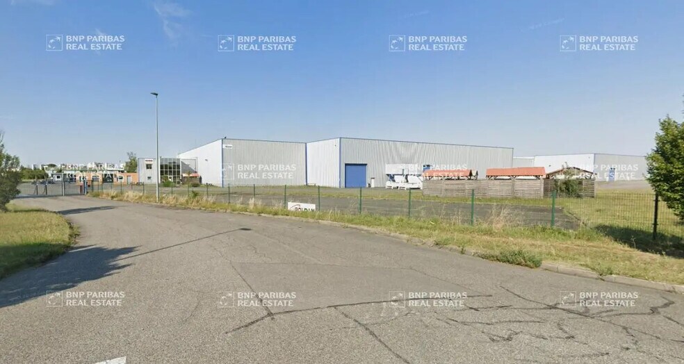 Local d’activités dans Colomiers à louer - Photo de l’immeuble – Image 1 sur 10