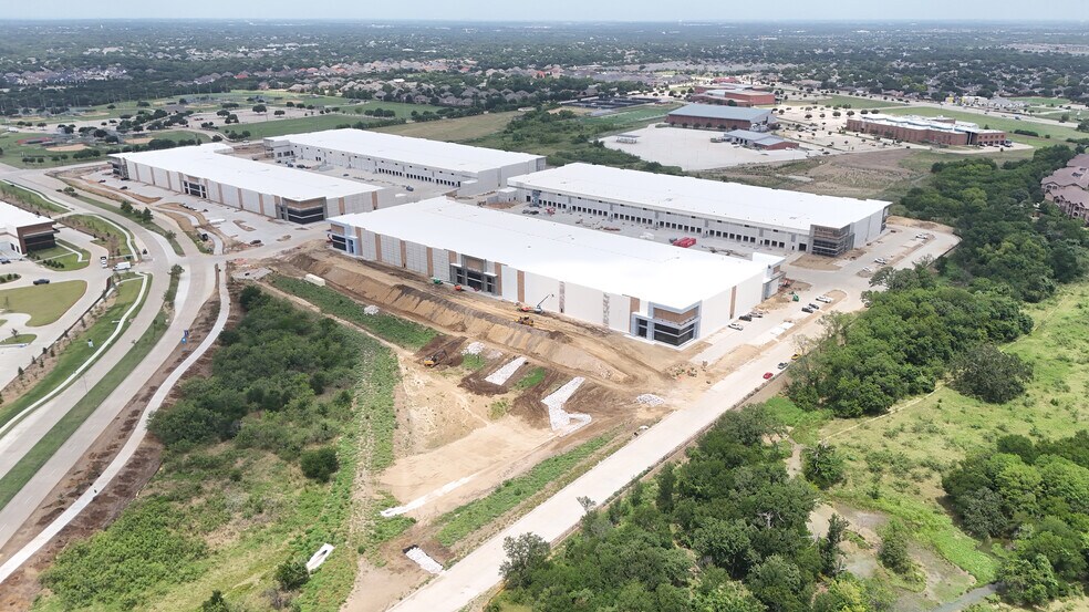 Spinks Rd & Valley Pky, Lewisville, TX à louer - Photo de l’immeuble – Image 3 sur 5
