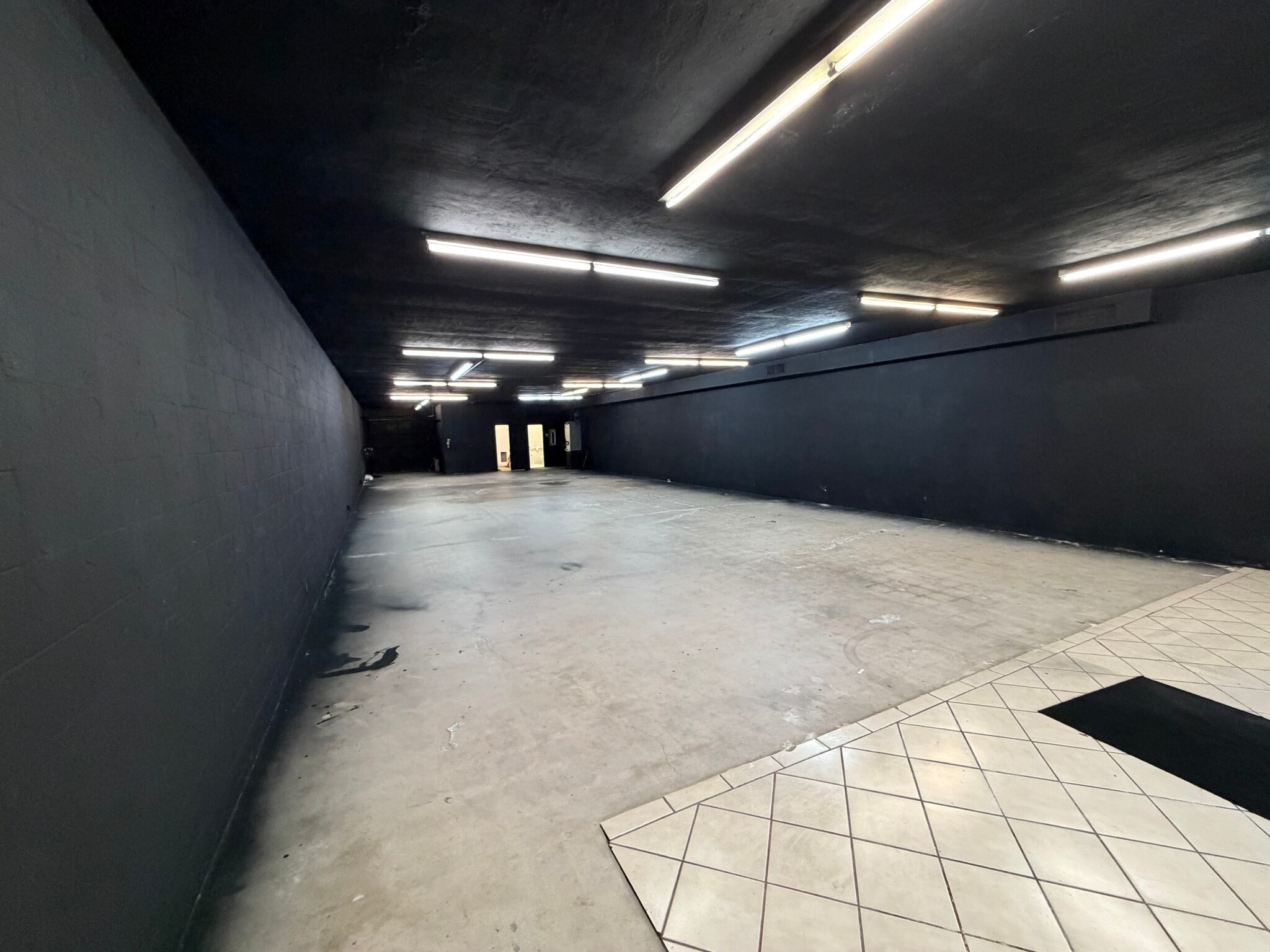 318-328 E Bidwell St, Folsom, CA à louer Photo intérieure– Image 1 sur 3