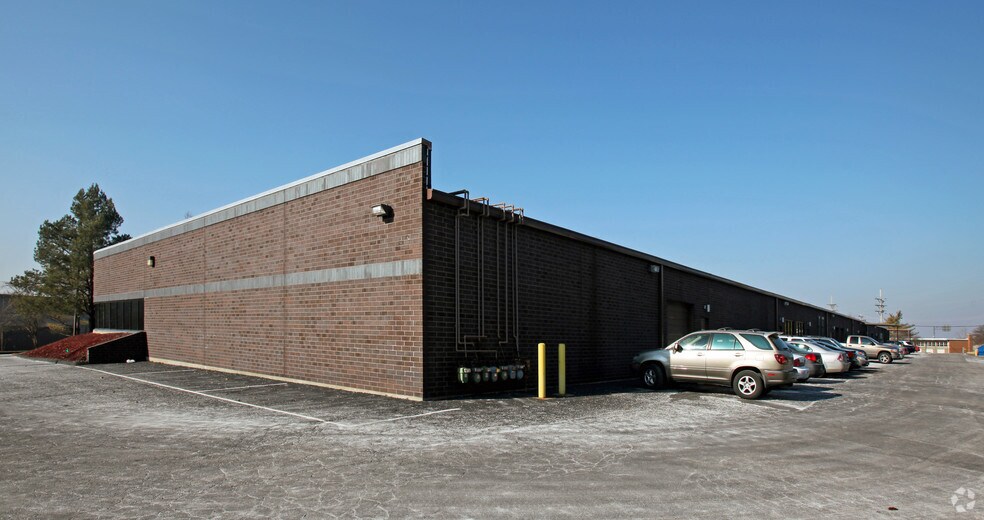1884 Lackland Hill Pky, Saint Louis, MO à louer - Photo de l’immeuble – Image 3 sur 4
