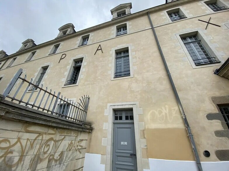 Bureau dans Rennes à louer - Photo de l’immeuble – Image 2 sur 9