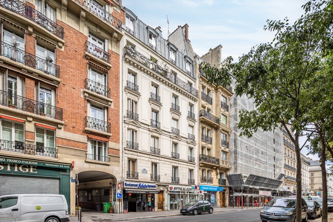 Plus de détails pour Local commercial à louer