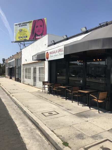 5601-5607 W San Vicente Blvd, Los Angeles, CA à louer - Photo de l’immeuble – Image 3 sur 9