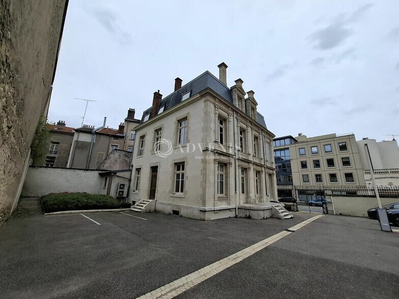 Bureau dans Nancy à louer - Photo de l’immeuble – Image 3 sur 8