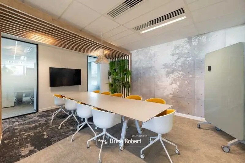 Bureau dans Lyon à louer - Photo de l’immeuble – Image 3 sur 9