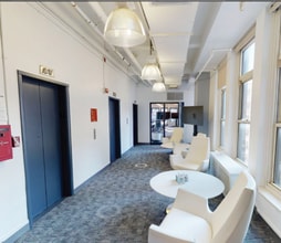 352 Park Ave S, New York, NY à louer Photo intérieure– Image 2 sur 2