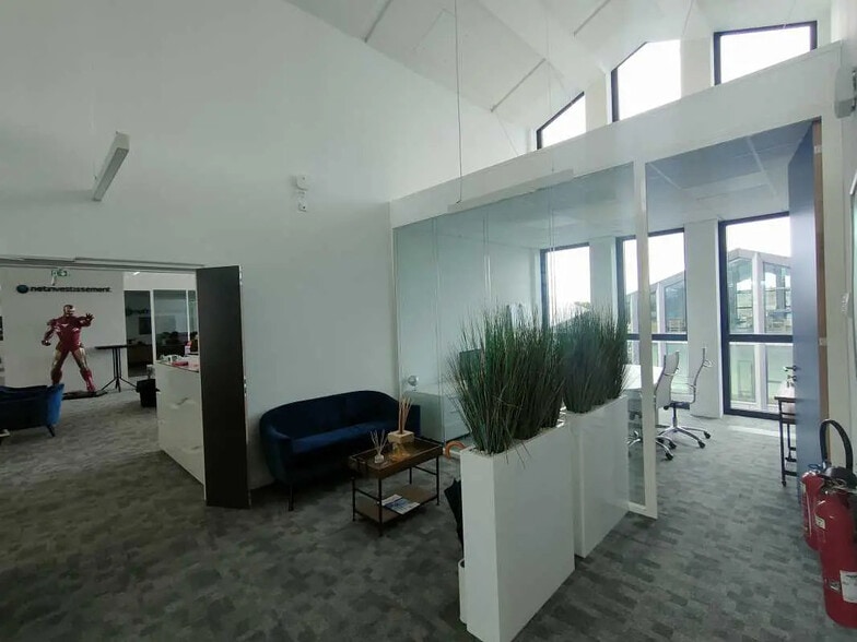 Bureau dans Bordeaux à louer - Photo intérieure – Image 3 sur 11