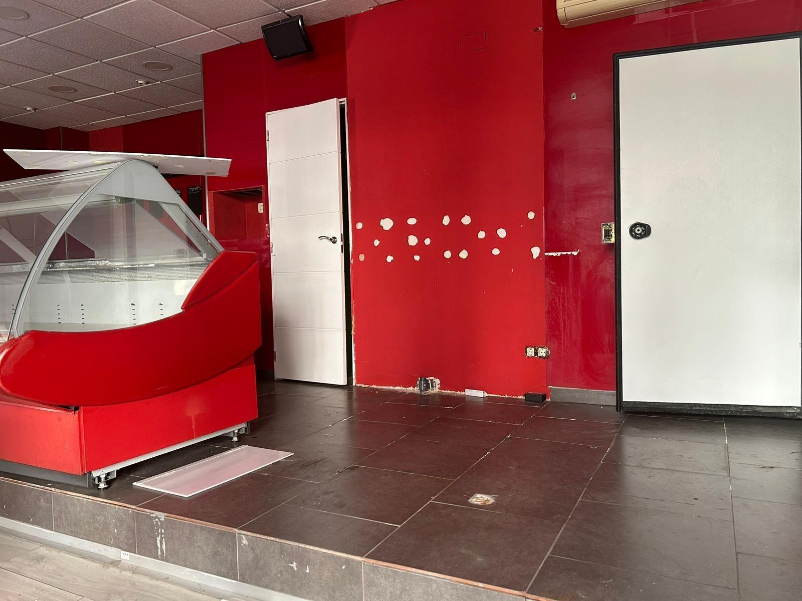 Local commercial dans Cáceres à louer Photo de l’immeuble– Image 1 sur 6