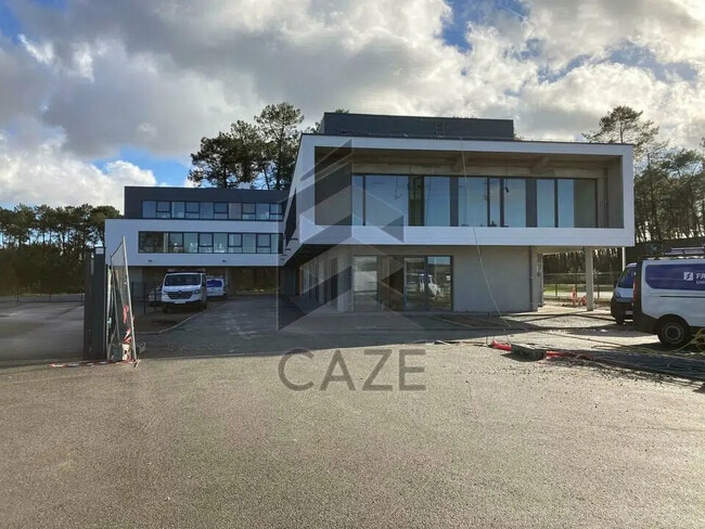 Plus de détails pour Bureau à vendre