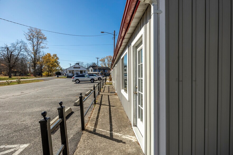 5979 Route 82, Stanfordville, NY à louer - Photo de l’immeuble – Image 3 sur 16