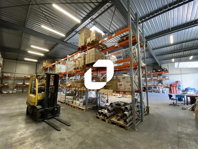 Bureau dans CLERMONT-L'HERAULT à louer - Photo de l’immeuble – Image 3 sur 7