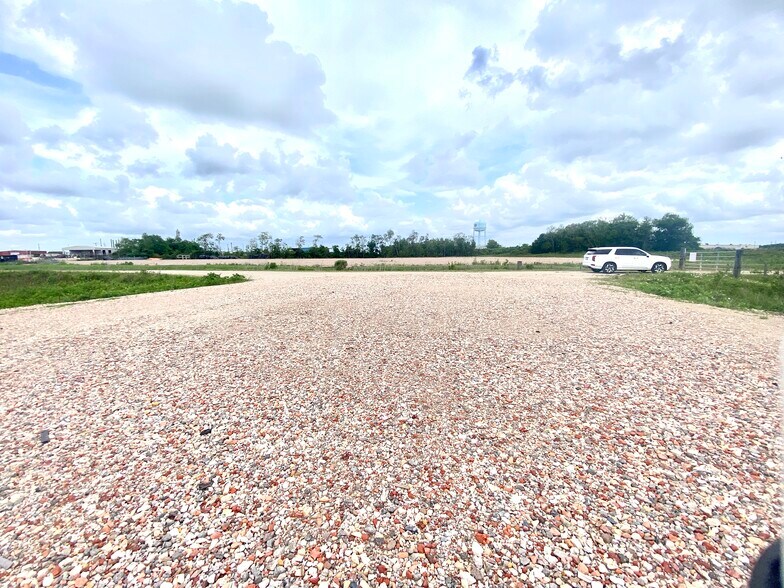 960 B 960 B FM 365, Port Arthur, TX à louer - Photo principale – Image 1 sur 4