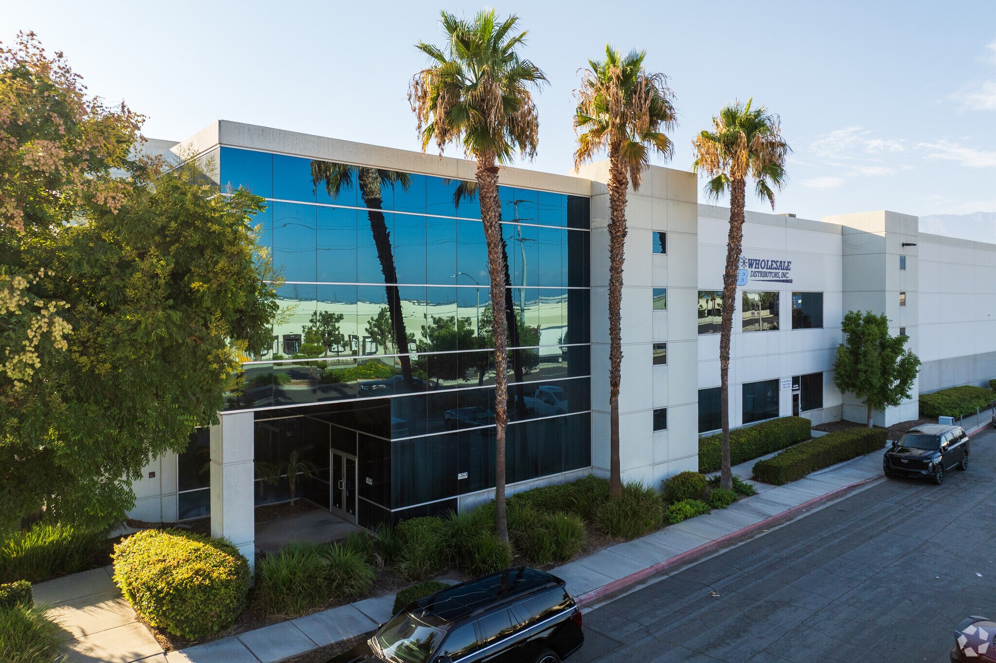 2350 S Milliken Ave, Ontario, CA à vendre Photo de l’immeuble– Image 1 sur 5