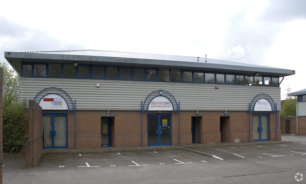 1-3 River Way, Andover à louer - Photo de l’immeuble – Image 3 sur 5
