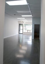 4712 Oakton St, Skokie, IL à louer Photo intérieure– Image 2 sur 7