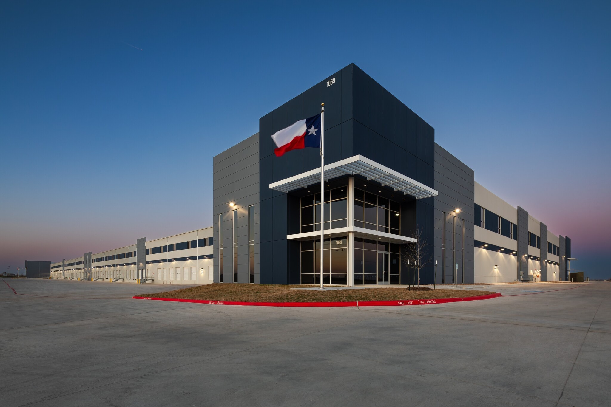 1069 FM 3349, Taylor, TX à louer Photo de l’immeuble– Image 1 sur 5
