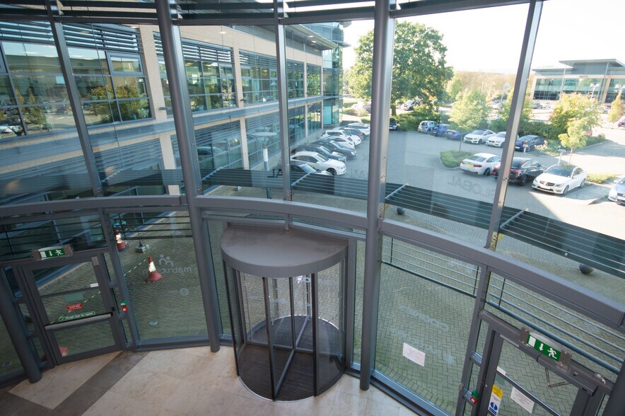 Davy Ave, Milton Keynes à louer - Photo de l’immeuble – Image 3 sur 9