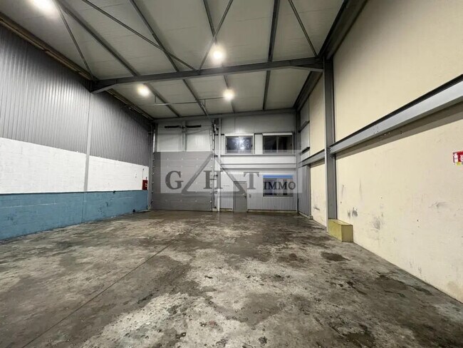 Plus de détails pour Industriel/Logistique à louer