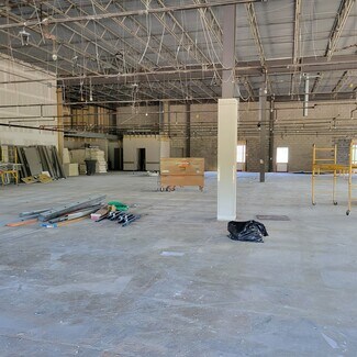 Plus de détails pour 900 Corporate Blvd, Newburgh, NY - Industriel/Logistique à louer