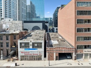 175 Rosa L Parks Blvd, Nashville, TN à louer Photo de l’immeuble– Image 1 sur 4