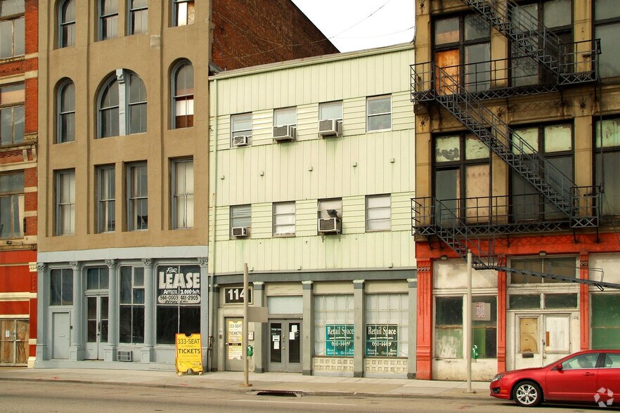 112 W 3rd St, Cincinnati, OH à vendre - Photo de l’immeuble – Image 2 sur 2