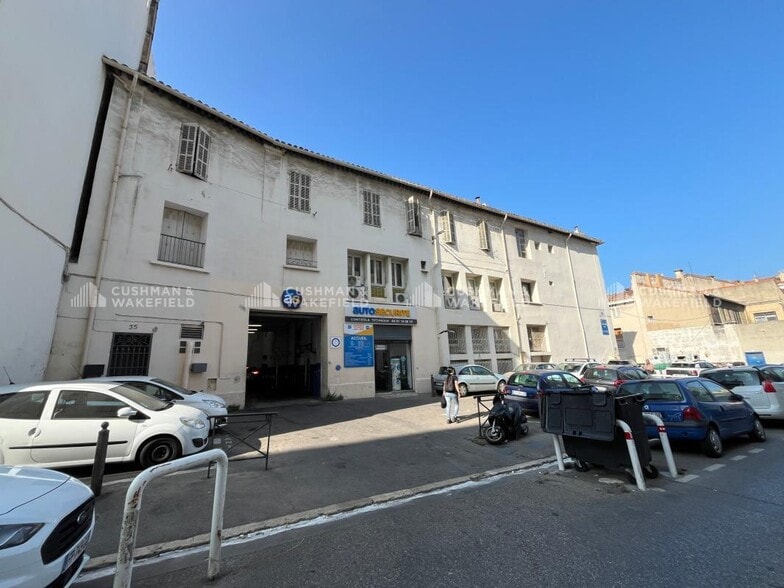 98 Rue De L'Eveche, Marseille à louer - Photo de l’immeuble – Image 1 sur 17