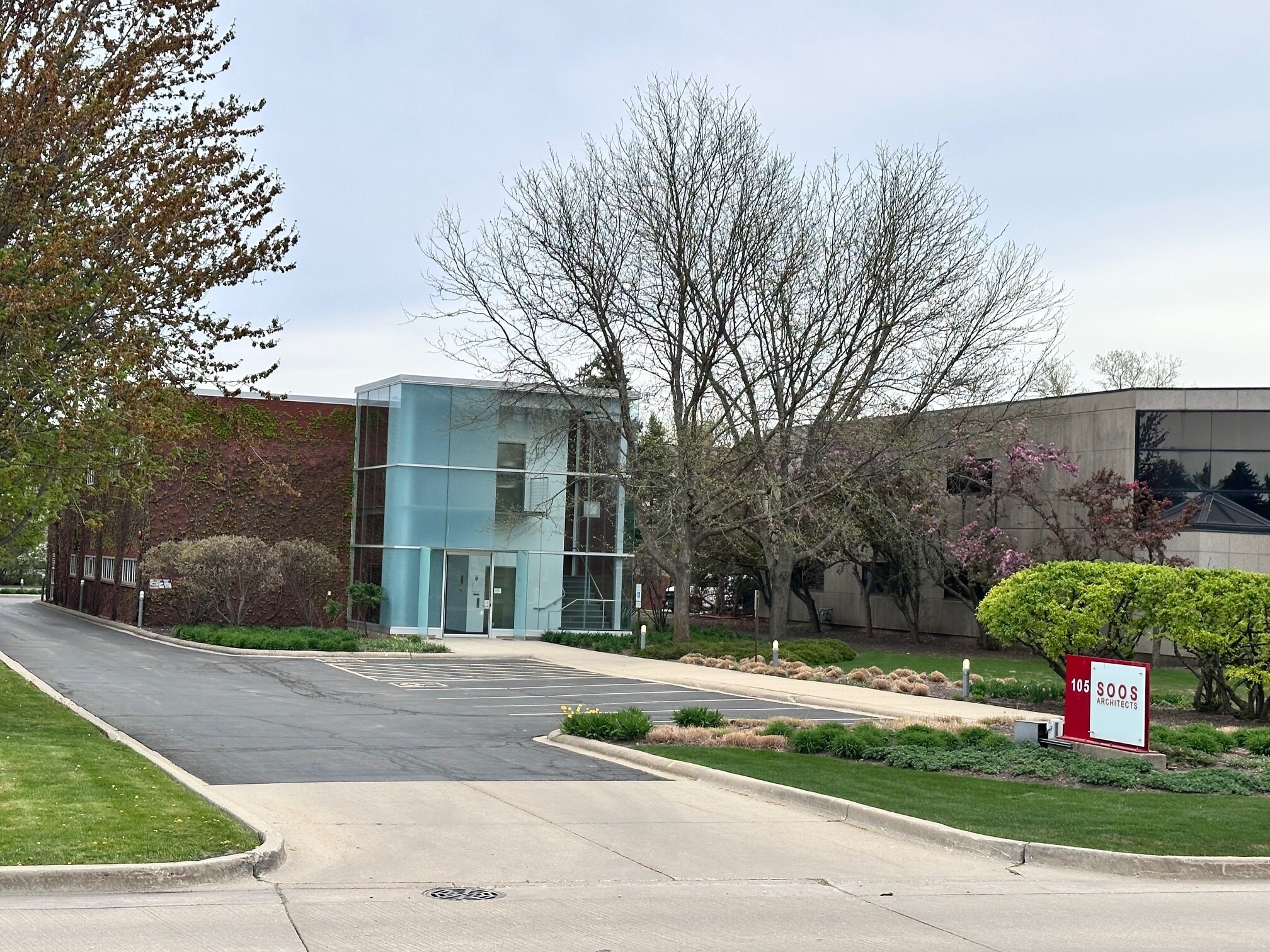 105 Schelter Rd, Lincolnshire, IL à vendre Photo de l’immeuble– Image 1 sur 7