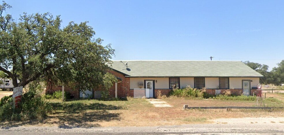 101 N Main St, Eden, TX à vendre - Photo de l’immeuble – Image 3 sur 12