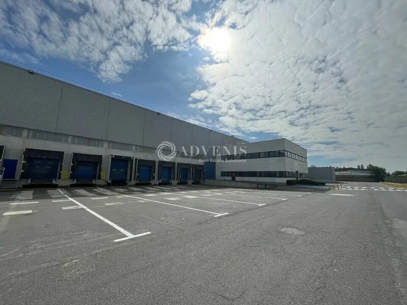 Industriel/Logistique dans Bonneuil-sur-Marne à louer Photo de l’immeuble– Image 1 sur 13