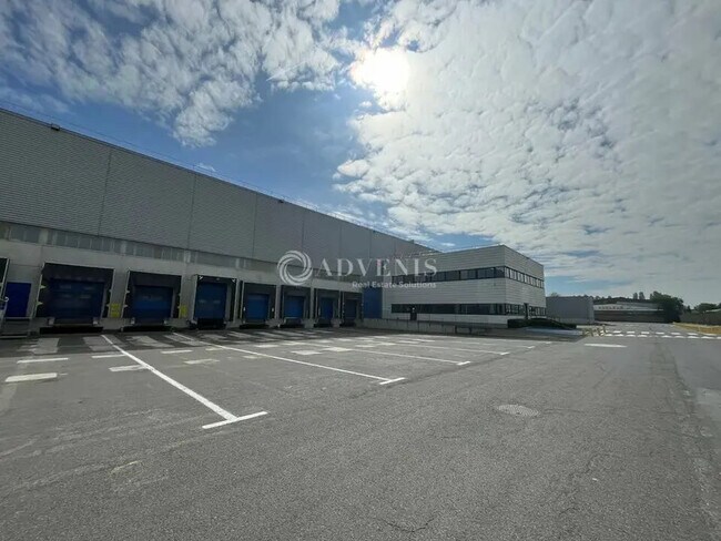 Plus de détails pour Industriel/Logistique à louer
