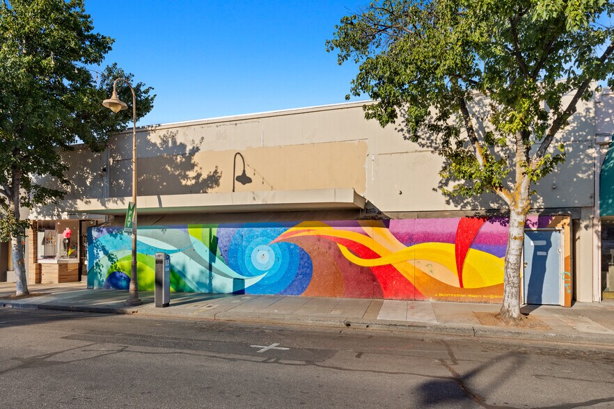 218-222 Main St, Chico, CA à vendre - Photo de l’immeuble – Image 2 sur 8