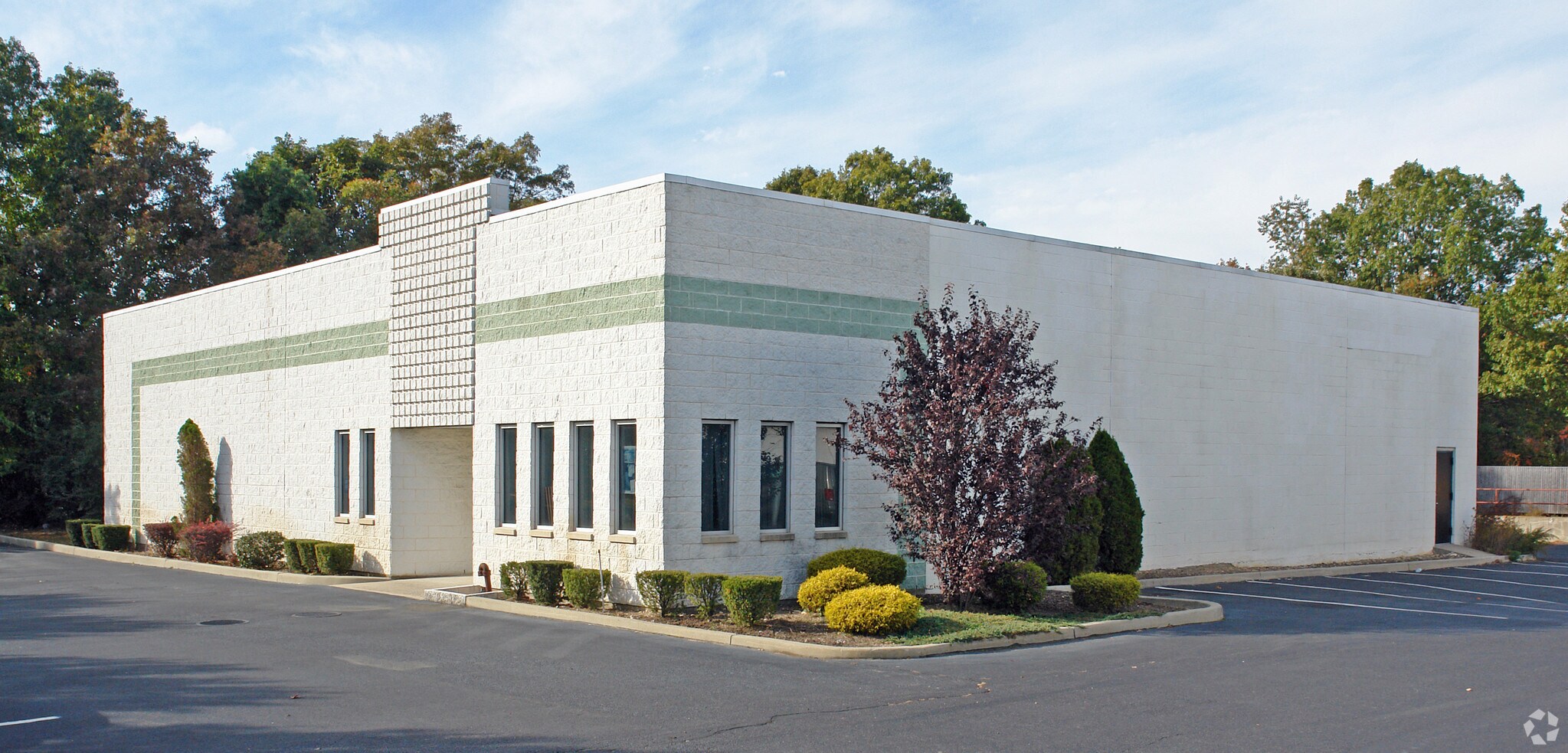 1687 Church St, Holbrook, NY à vendre Photo principale– Image 1 sur 8