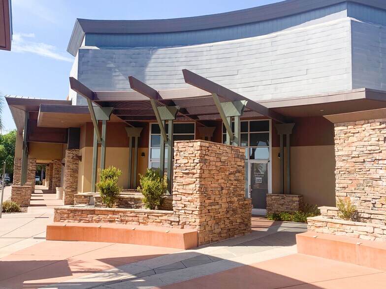 6780 W Thunderbird Rd, Peoria, AZ à louer - Photo de l’immeuble – Image 3 sur 20