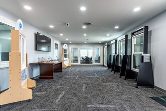 8701 N Palafox St, Pensacola, FL à vendre Photo intérieure– Image 2 sur 22