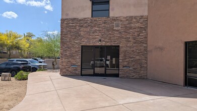 10045 E Dynamite Blvd, Scottsdale, AZ à louer Photo de l’immeuble– Image 1 sur 4