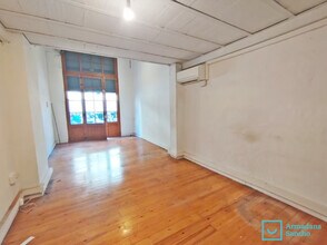 Local commercial dans Barcelone, Barcelona à louer Photo intérieure– Image 1 sur 1