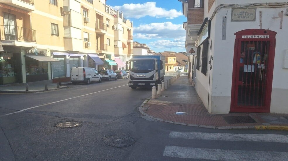 Calle Alfonso Bailón Verdejo, 1, Atarfe, Granada à louer - Photo principale – Image 1 sur 9