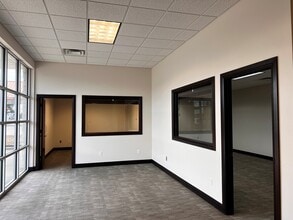 3010 W University Blvd, Durant, OK à louer Photo intérieure– Image 2 sur 3