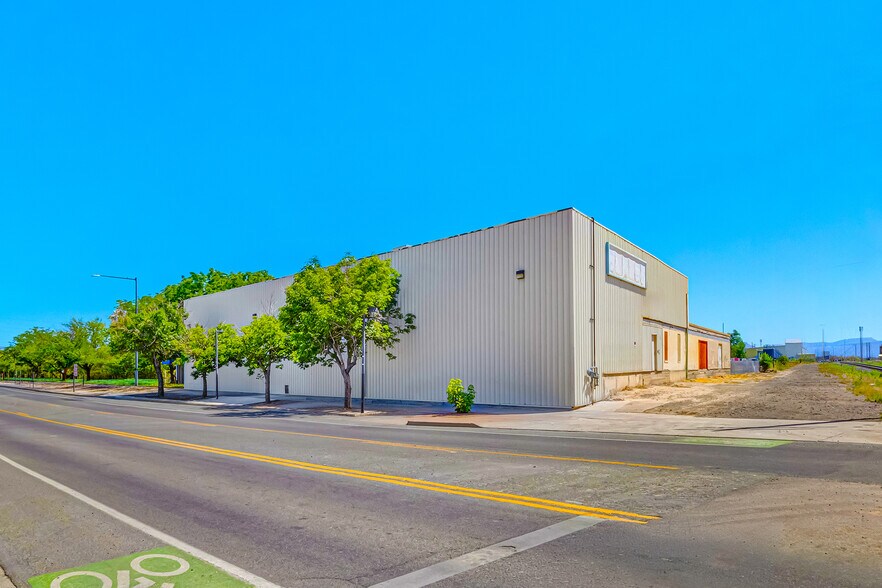 630 S 7th St, Grand Junction, CO à louer - Photo de l’immeuble – Image 3 sur 35